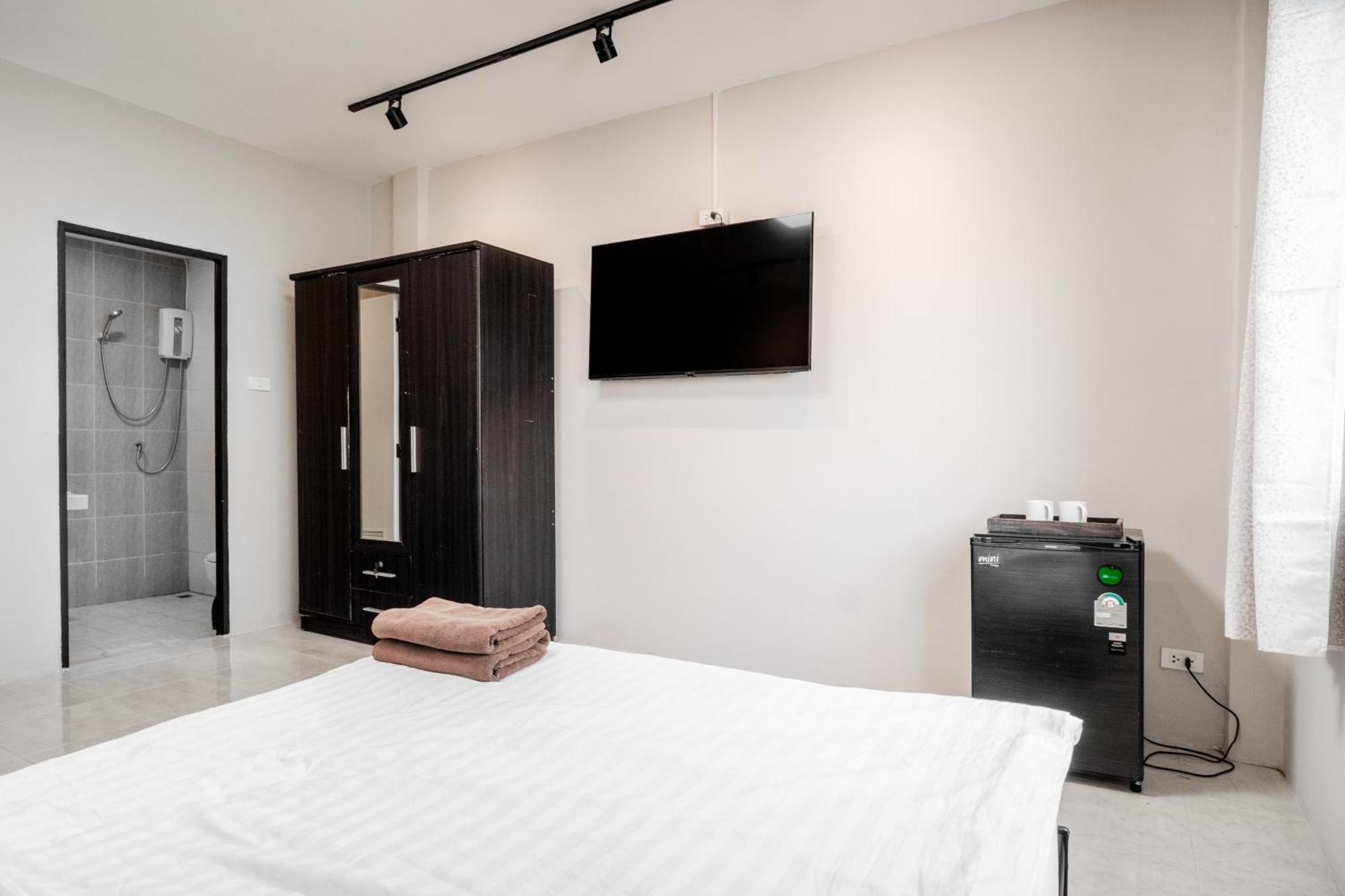 Breakers Hotel Rawai Dış mekan fotoğraf